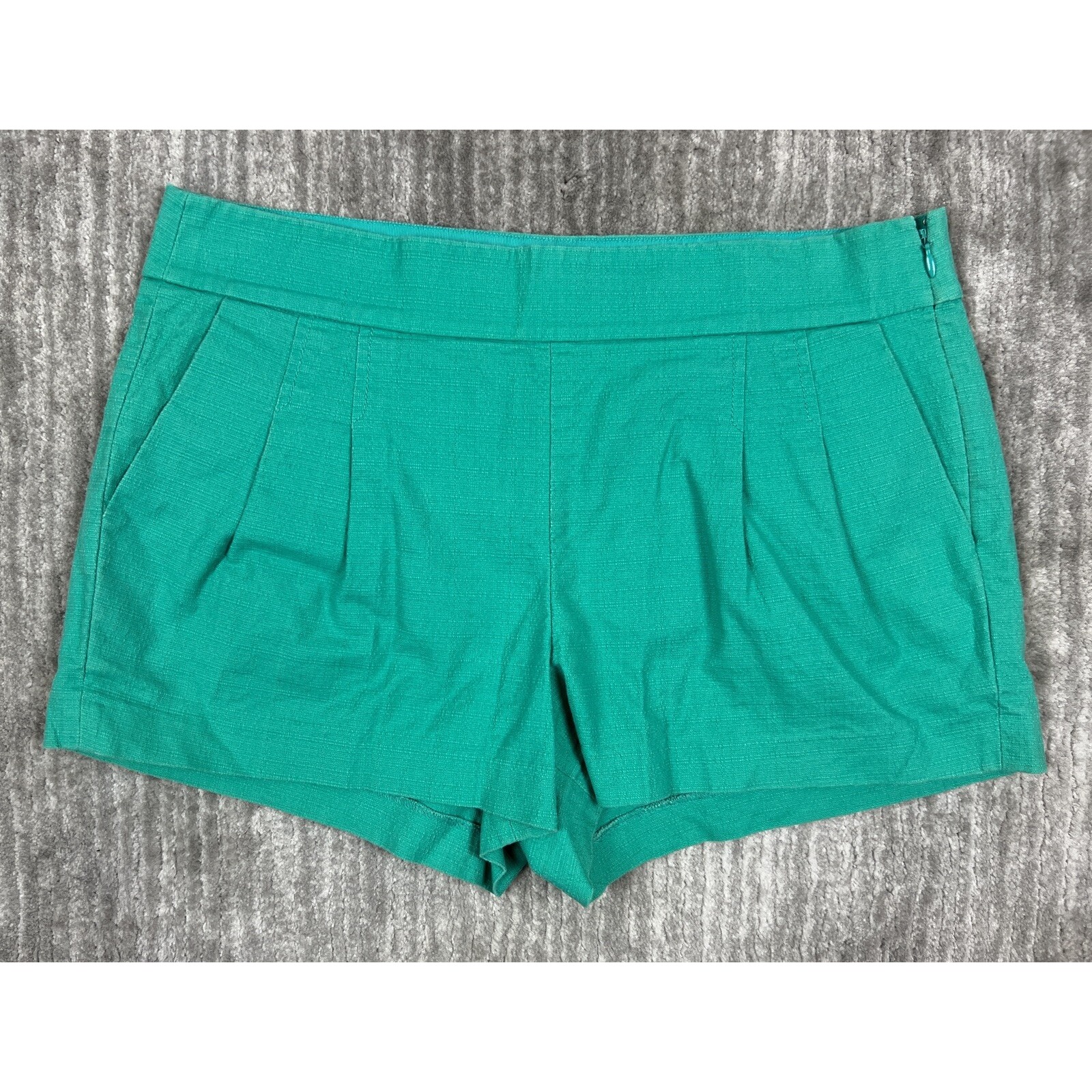 J.Crew Shorts Womens 8 Green Pleated Chino Textured Cotton Side Zip 57806